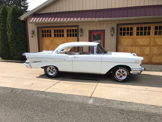 1957 Chevrolet Bel Air/150/210 2 Door Hardtop - photo 5