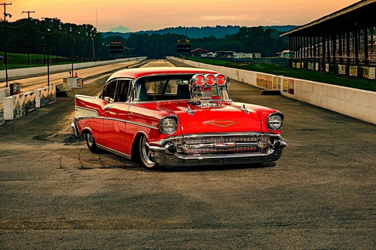 1961 Chevrolet Bel Air/150/210 -RARE BUBBLE TOP-RESTORED CONDITION- SEE VIDEO - photo 2