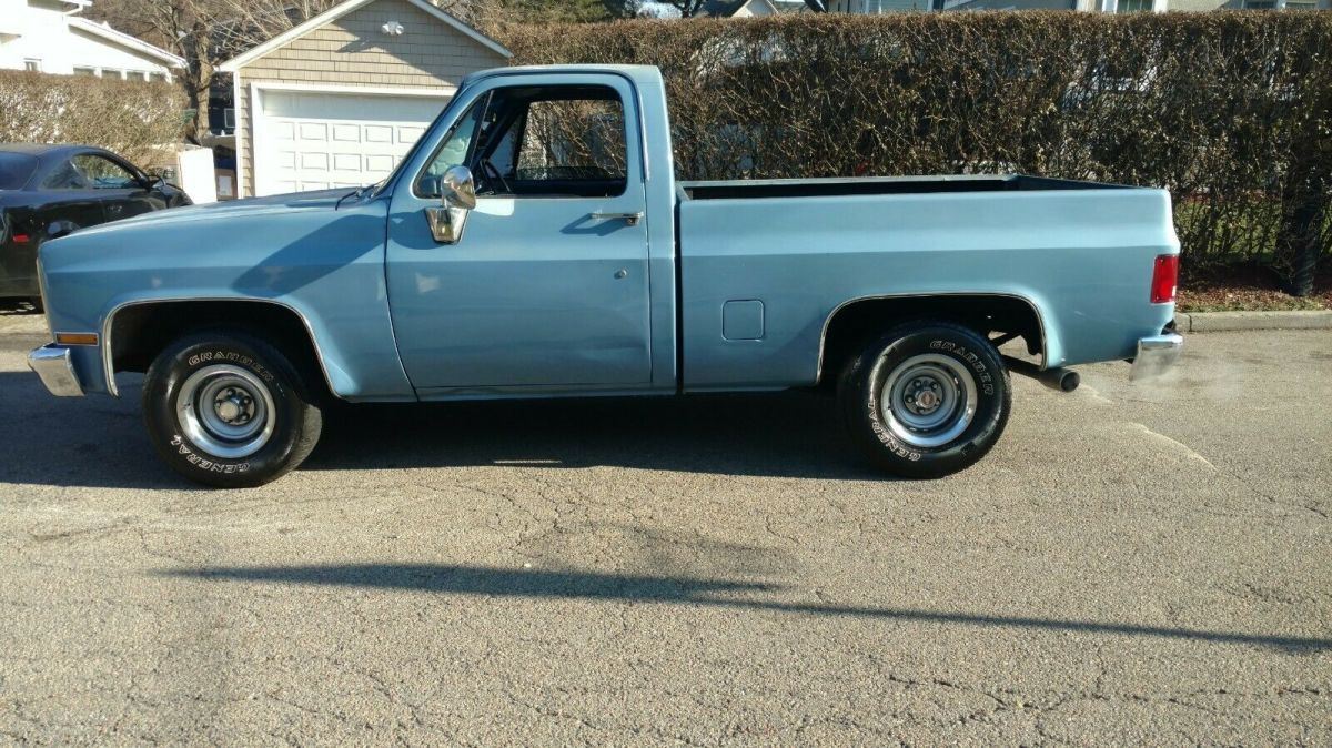 Chevrolet C-10 . GM new crate motor installed in 2018 has about 8,000 miles on i 1984 Chevrolet C-10