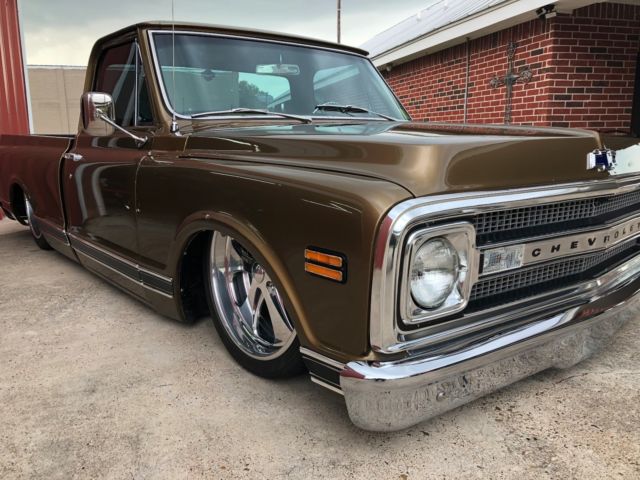 Chevrolet C-10 Porter Built/AccuAir Ls3 1969 Chevrolet C-10 c-10