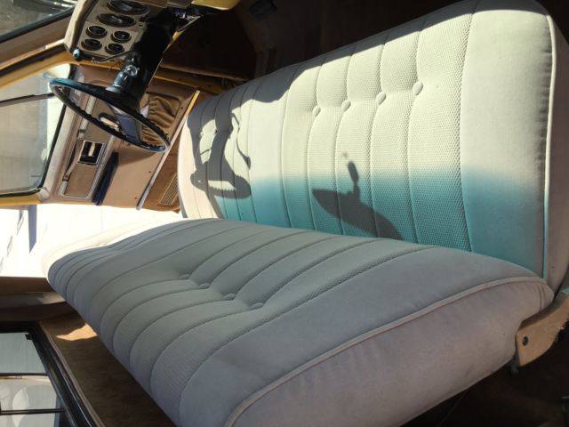 1977 Chevrolet C/K Pickup 2500 Silverado trim in good condition - photo 3
