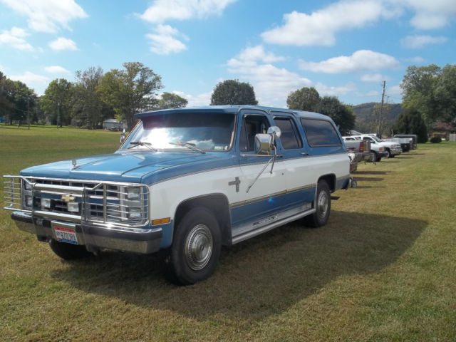 Chevrolet C20 Suburban 1986 Diesel Classic- Excellent condition! MUST SEE! 1986 Chevrolet Suburban