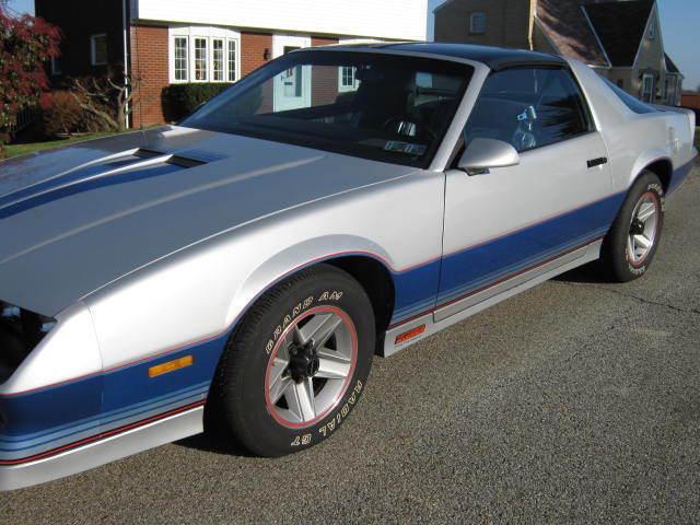 1982 Chevrolet Camaro T-TOPS ALL ORIGINAL - photo 2