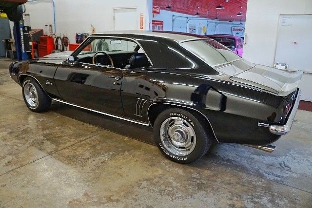 1969 Chevrolet Camaro Z28 - photo 10