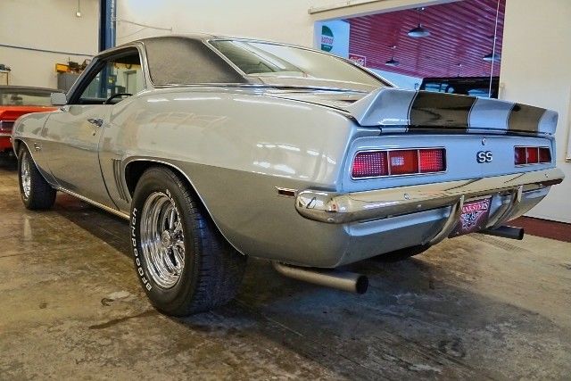 1969 Chevrolet Camaro SS Style - photo 11
