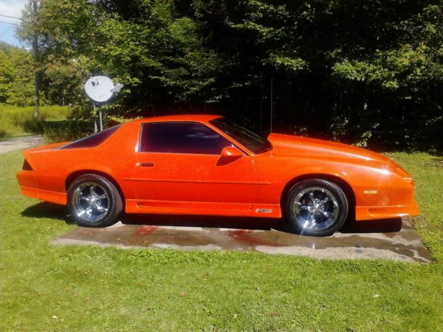 1992 Chevrolet Camaro - photo 2