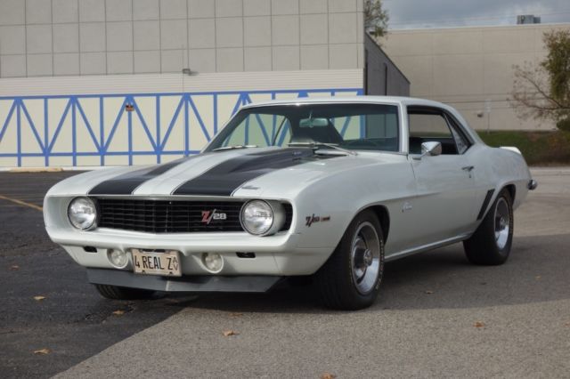 1969 Chevrolet Camaro -REAL Z/28-4 SPD NUMBERS MATCHING-302 RESTORED-SEE - photo 4