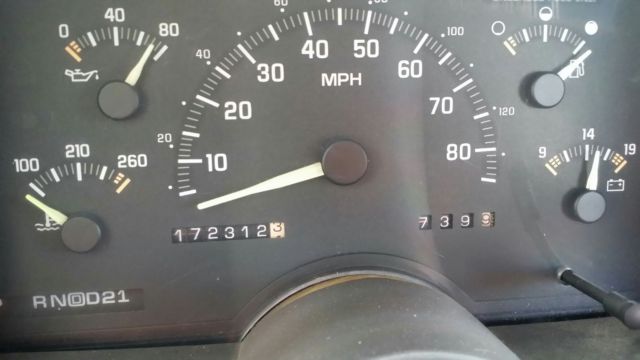 1993 Chevrolet Cheyenne - photo 2