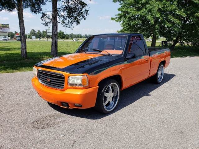 1988 Chevrolet C/K Pickup 1500 C1500 Silverado 2dr Standard Cab SB - photo 2