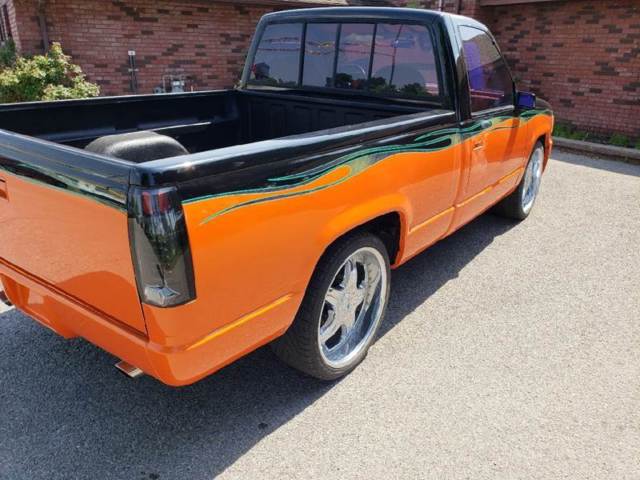 1988 Chevrolet C/K Pickup 1500 C1500 Silverado 2dr Standard Cab SB - photo 9