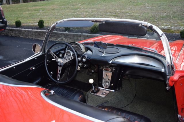 1960 Chevrolet Corvette red - photo 11