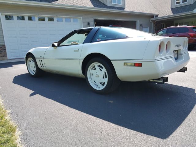 1988 Chevrolet Corvette - photo 2