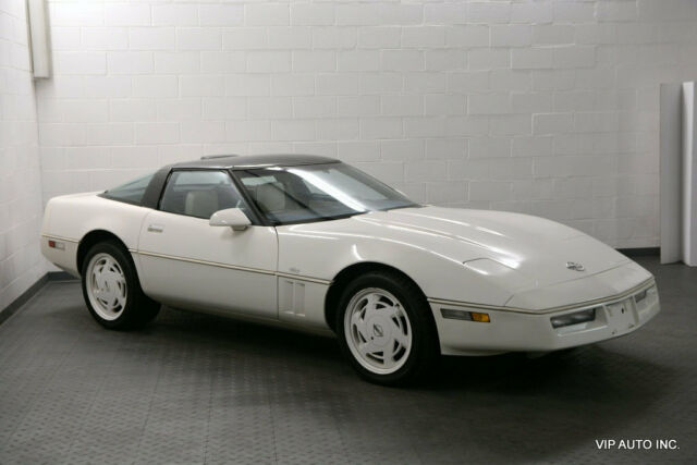 Chevrolet Corvette 35th Anniversary Transparent Roof Dual Power Seat Leather 1988 Chevrolet Corvette Coupe