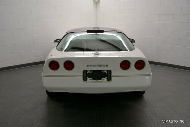 1988 Chevrolet Corvette Coupe - photo 8