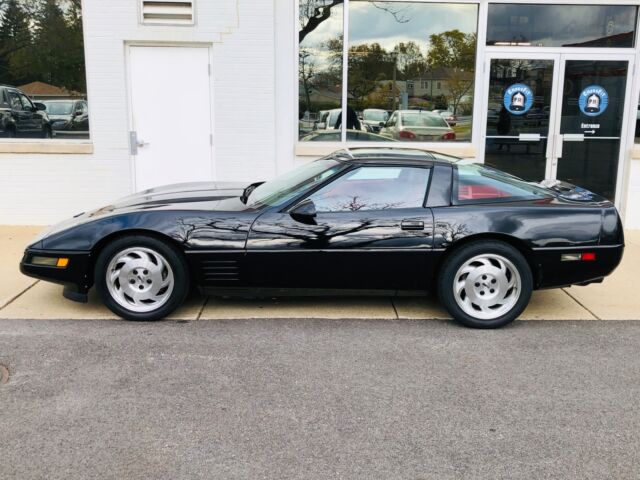 1993 Chevrolet Corvette - SUPER CLEAN - LOW MILES - MANUAL TRANS - - photo 5