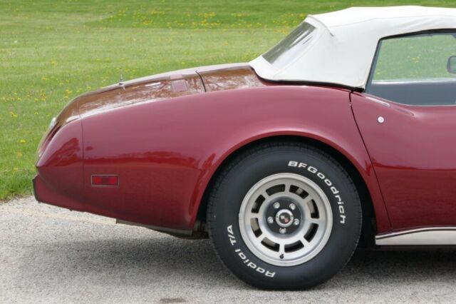 1975 Chevrolet Corvette -PRICE DROP-ORIGINAL- 350/350 V8 AUTOMATIC CONVERT - photo 4