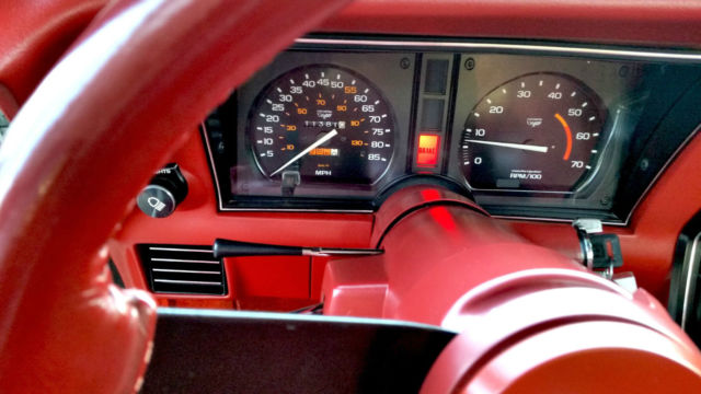 1982 Chevrolet Corvette - photo 10