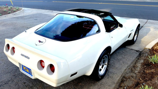 1982 Chevrolet Corvette - photo 3
