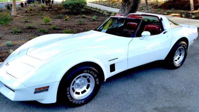 1982 Chevrolet Corvette - photo 4