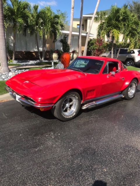 Chevrolet Corvette StingRay Split Window Coupe 1964 Chevrolet Corvette red