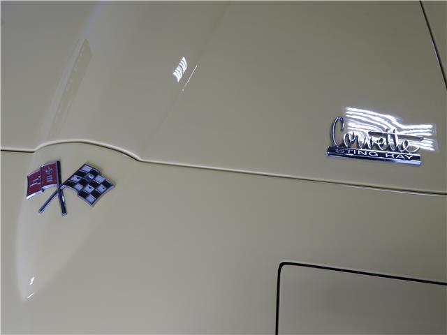 1966 Chevrolet Corvette Coupe - photo 12