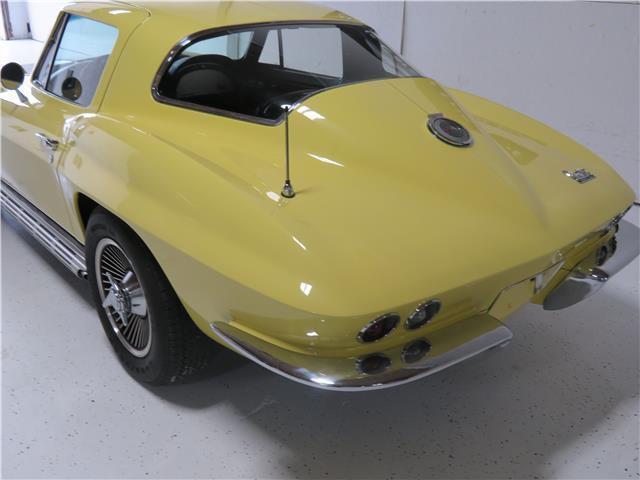 1966 Chevrolet Corvette Coupe - photo 4