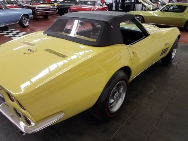 1969 Chevrolet Corvette - L68 TRI-POWER - 427 400HP - NUMBERS MATCHING - N - photo 8