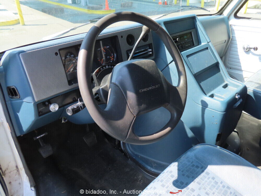 1992 Chevrolet G10 - photo 9