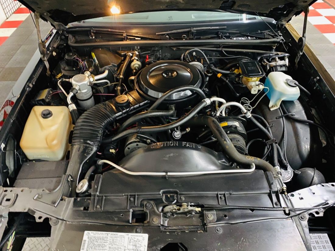 1988 Chevrolet Monte Carlo - SUPER SPORT - 34K ORIGINAL MILES - LIKE NEW - SE - photo 5