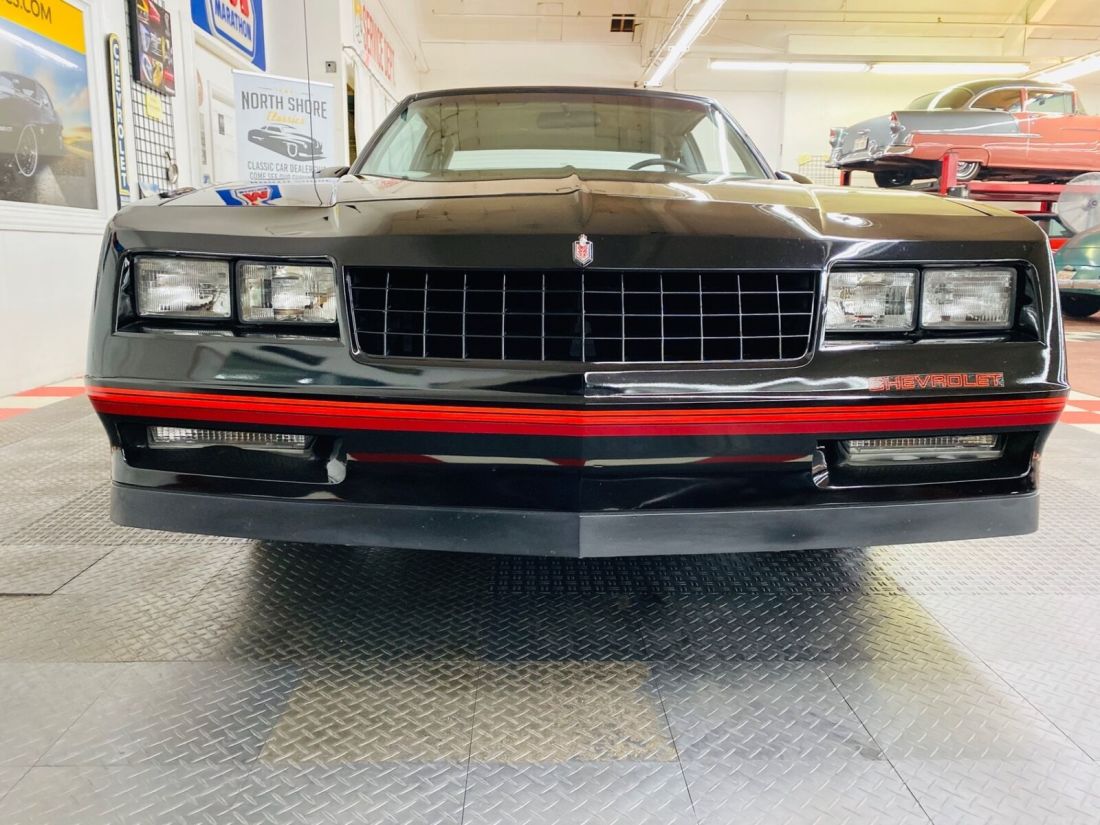 1988 Chevrolet Monte Carlo - SUPER SPORT - 34K ORIGINAL MILES - LIKE NEW - SE - photo 8