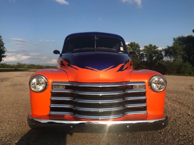 1950 Chevrolet Suburban - photo 3