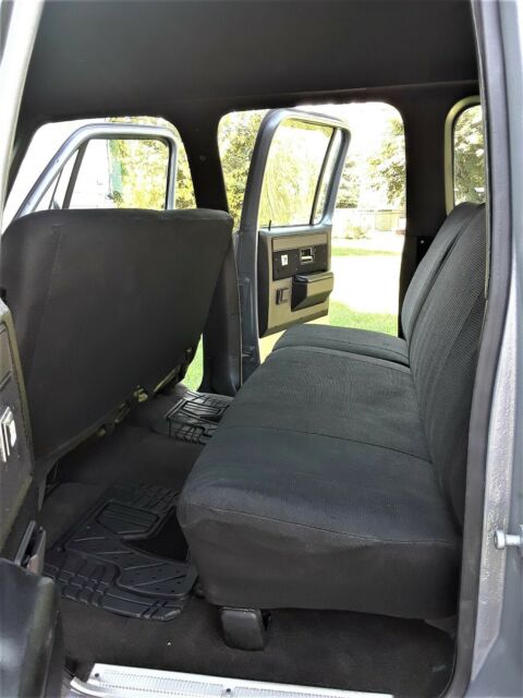 1982 Chevrolet Suburban Silverado - photo 11