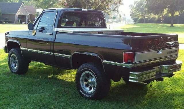 1986 Chevrolet C/K Pickup 1500 SILVERADO - photo 4