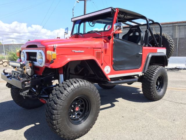 CHEVY 6.0 LS POWERED FJ40 RESTORATION - ROCK CRAWLER - RUBICON AND BRONCO KILLER 1976 Toyota Land Cruiser FJ40
