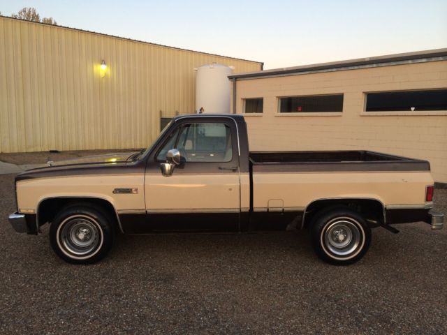 1984 Chevrolet C-10 1984 GMC Sierra Chevy C10 SWB ALL ORIGINAL clean COLD AC - photo 2
