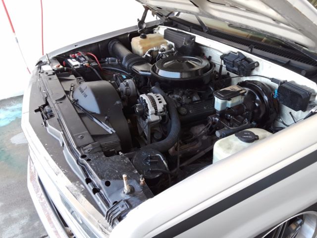 1990 Chevrolet Silverado 1500 SS - photo 7