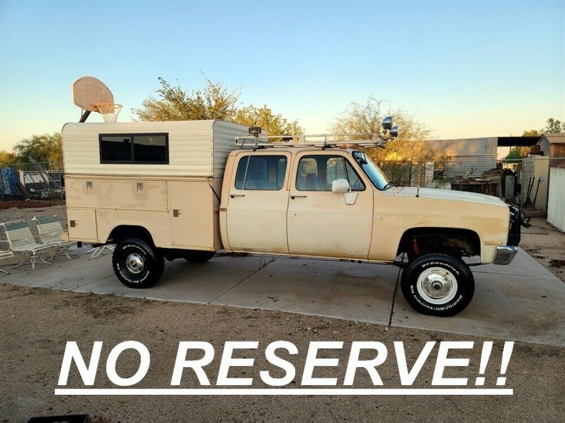 CHEVY C30 CUSTOM 3+3 CREW CAB 4X4 SERVICE BED SQUARE BODY C/K C10 C20 1500 2500 1985 Chevrolet Silverado 3500 NO RESERVE! C30 3+3 4X4 W/90K MILES