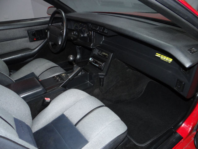 1990 Chevrolet Camaro 2dr Convertible IROC Z - photo 8