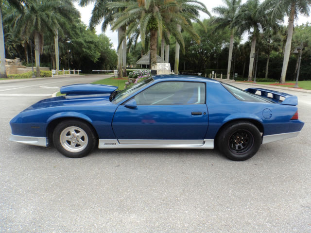 1988 Chevrolet Camaro - photo 2