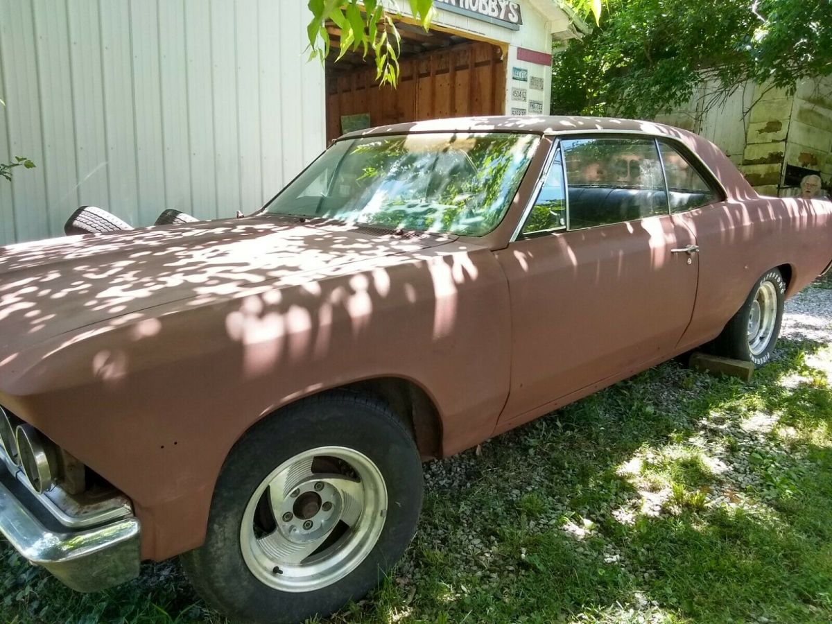 Chevy Chevelle Malibu 2 door hard top 350 rocker roller ready to restore 1966 Chevrolet Chevelle in the trunk