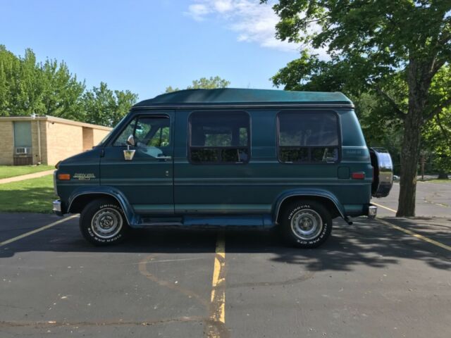1993 Chevrolet G20 Van Mark III - photo 3