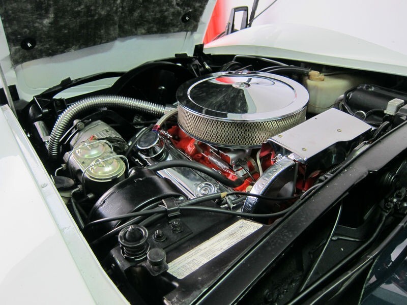 1976 Chevrolet Corvette - photo 11
