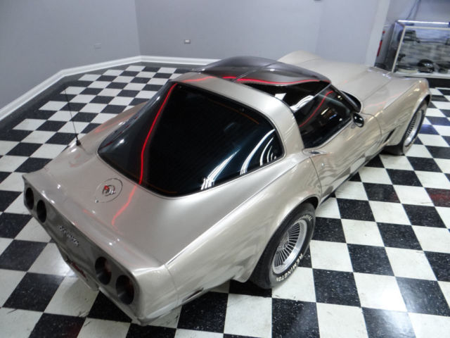 1982 Chevrolet Corvette Collectors Edition - photo 9