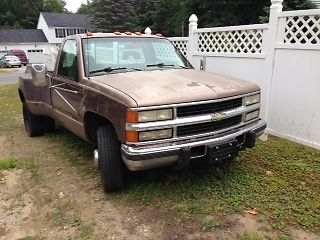 CHEVY DULLY C3500 BROWN ON BROWN AUTO, PW,PS,PDL,AC, GOOD TIRES READY TO DRIVE 1994 Chevrolet C/K Pickup 3500