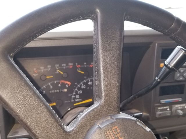 1994 Chevrolet Blazer Silverado 2 door - photo 7