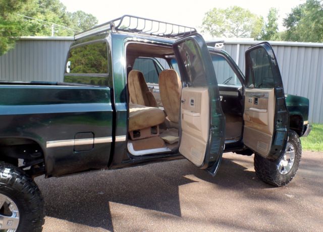 1982 Chevrolet C-10 K30 3+3 5.9 CUMMINS LIFTED DIESEL 4X4 2500 3500 - photo 9