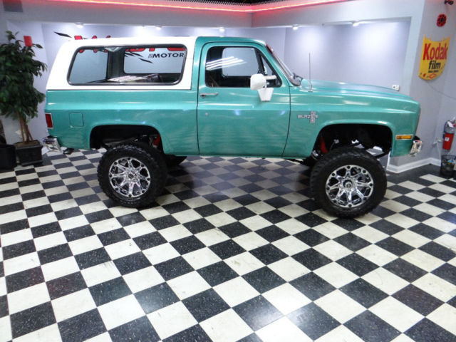 1988 Chevrolet Blazer - photo 2