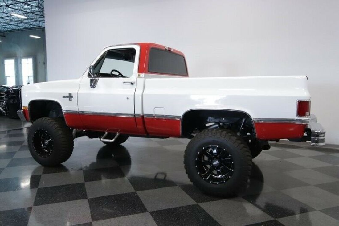 1987 Chevrolet Silverado 1500 K-10 4x4 - photo 9
