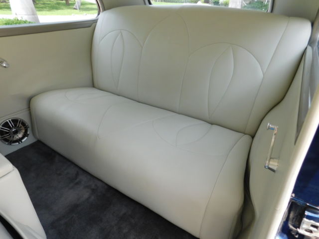 1939 Chevrolet Master Deluxe Town Sedan - photo 13