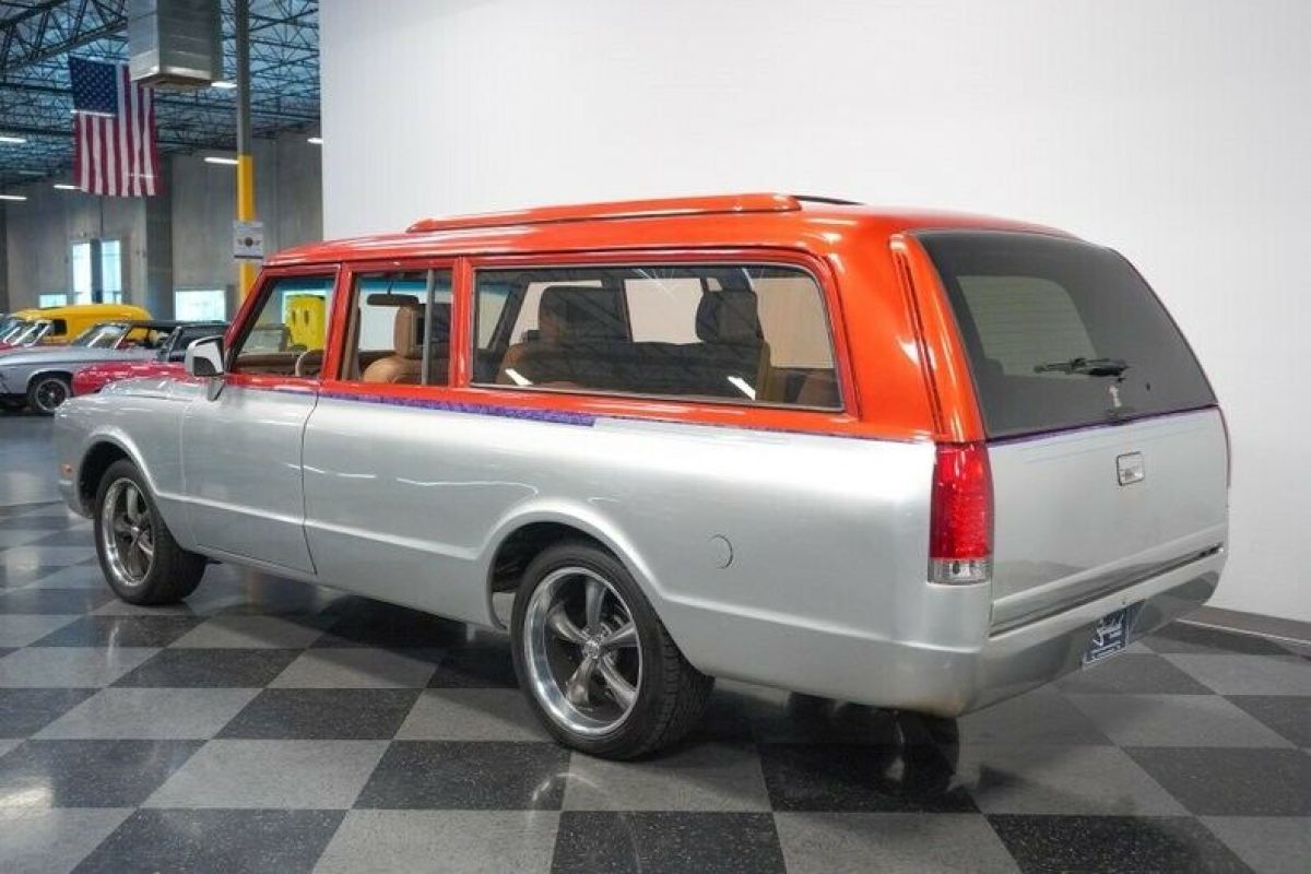 1972 Chevrolet Suburban Custom - photo 10